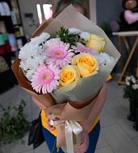 Букет цветов из:  Герберы, Розы и Хризантемы в Ново-Щедринской